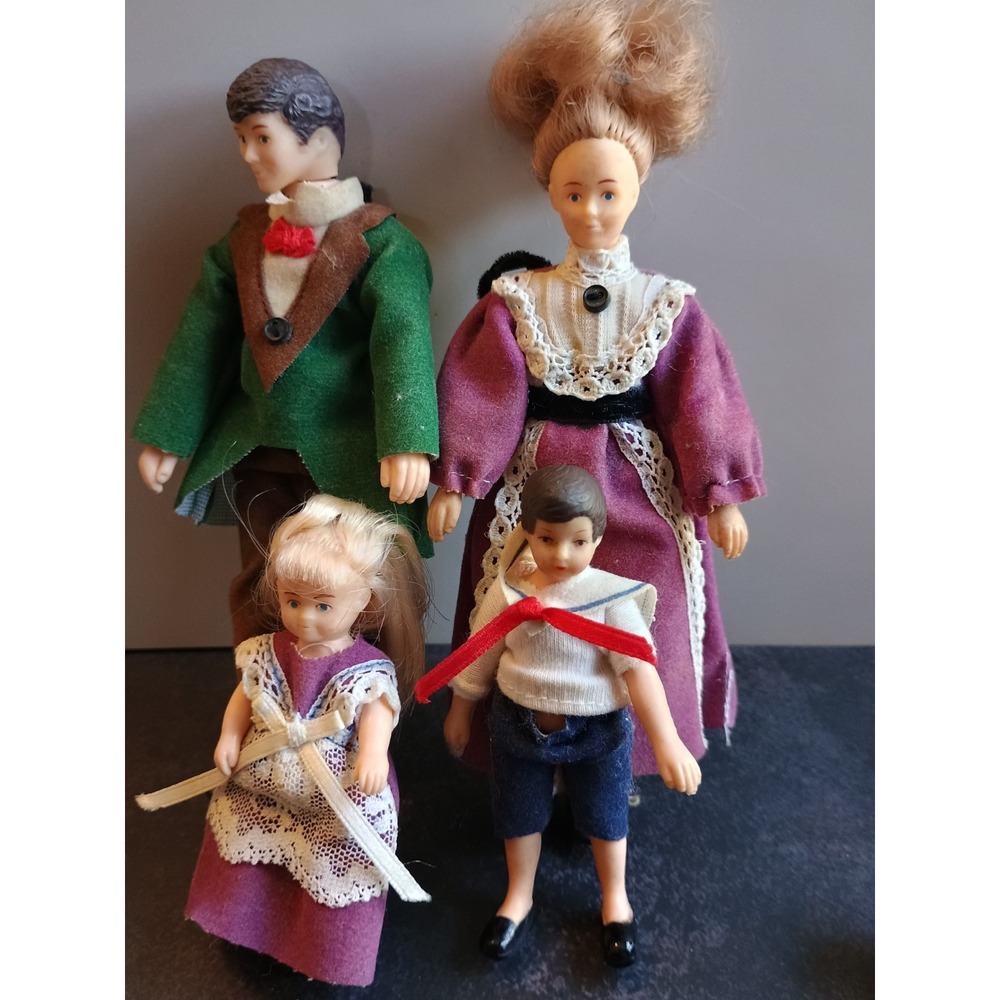 Family 5-inch Plastic Victorian-Style Figures Dollhouse Family Of Four